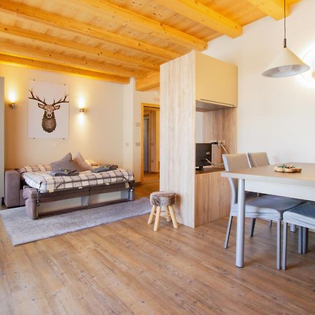 Fontana Chalet St Antoni Livigno Esterno foto